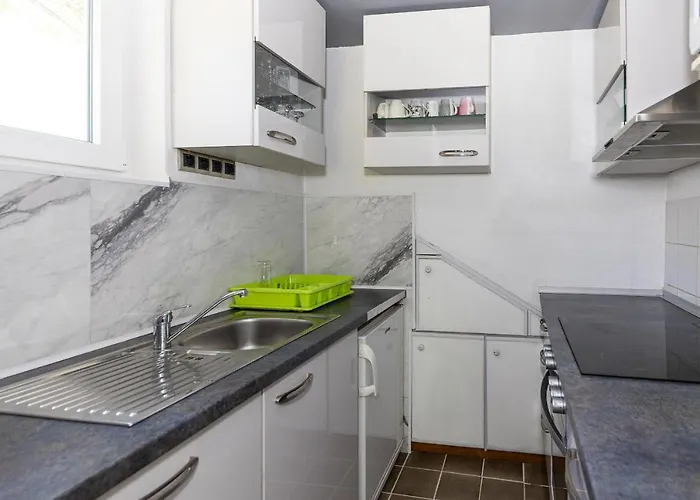 Darija With Heated Pool *