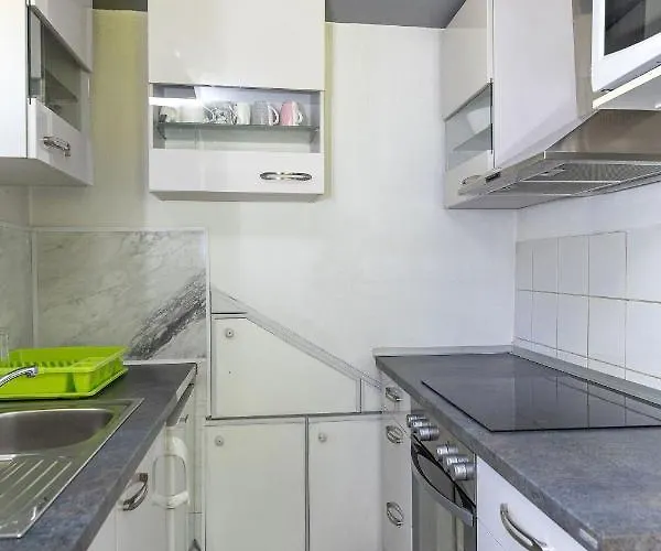 Darija With Heated Pool Villa *