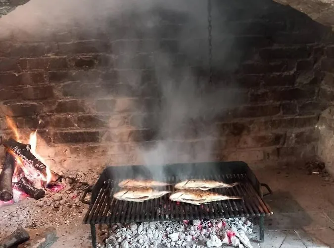 Darija With Heated Pool فيلة Grižane