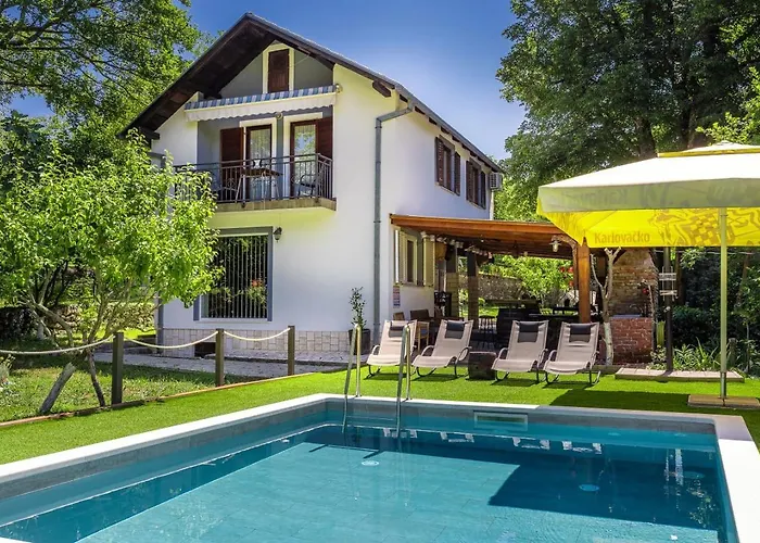 فيلة Darija With Heated Pool Grižane