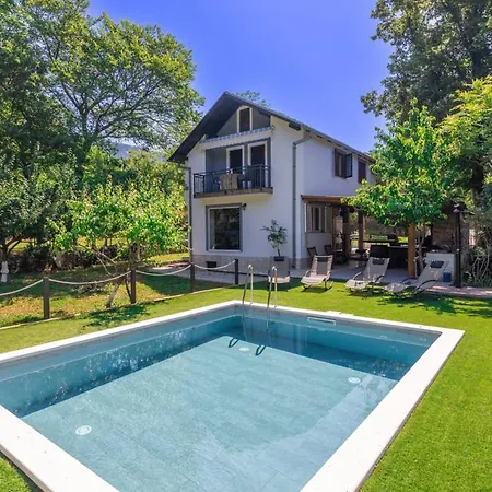Villa Darija With Heated Pool *