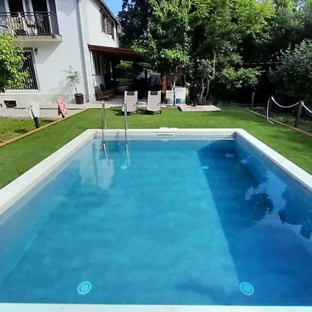 Darija With Heated Pool *