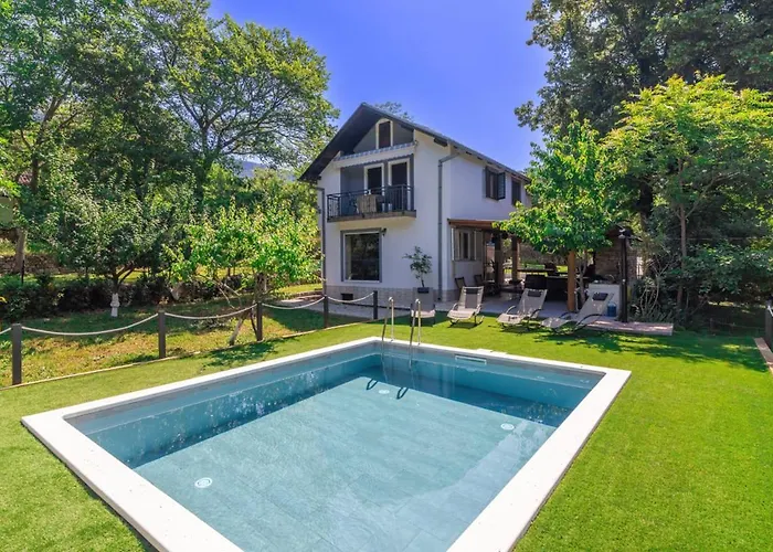 Villa Darija With Heated Pool *